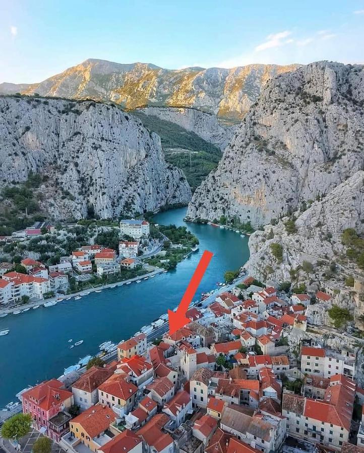 Central Alley Omis Exterior photo